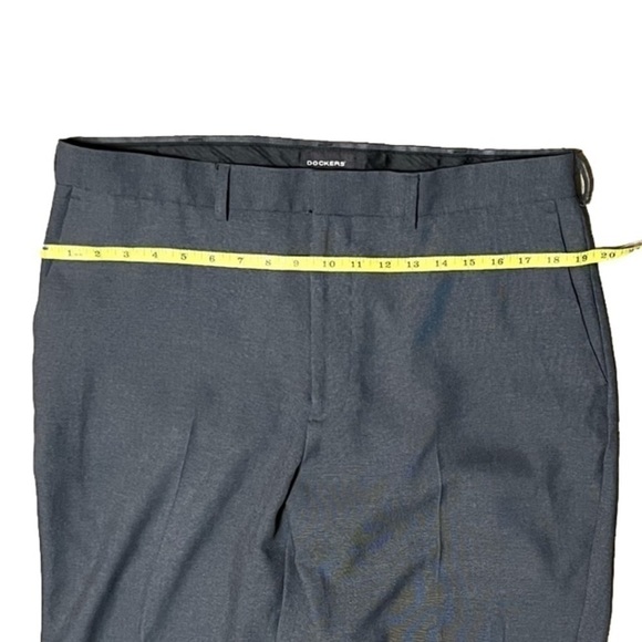 Dockers Gray Men’s Slacks (Sz 36/32) - Picture 7 of 9